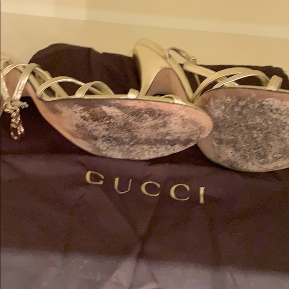 Gold Gucci strap sandals - Picture 3 of 3